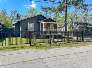 132 Grothe Ln, Houston, TX 77022