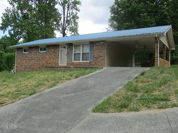 2nd image of 270 Forrest Rd