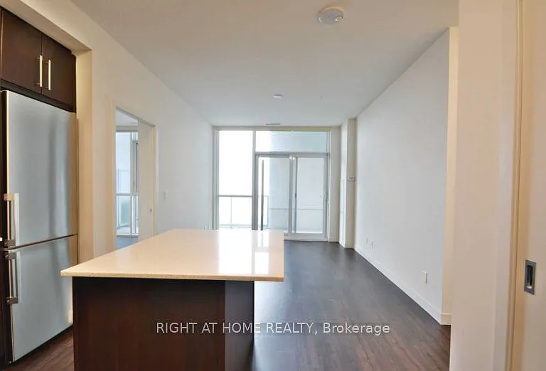 2087 Fairview St #905 — Photo 15