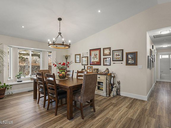 4th image of 1714 Bougainvillea Dr