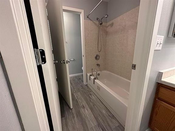 4th image of 5319 Brody Dr Unit 103