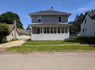 806 Algoma St, New London, WI 54961