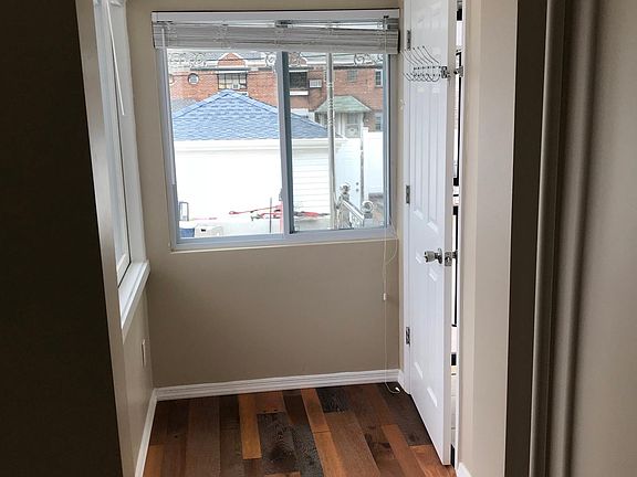 3rd image of 1022 115th St #1