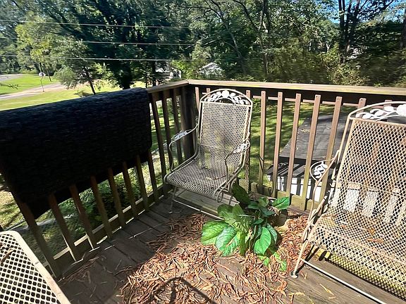 3rd image of 1575 Republic Rd