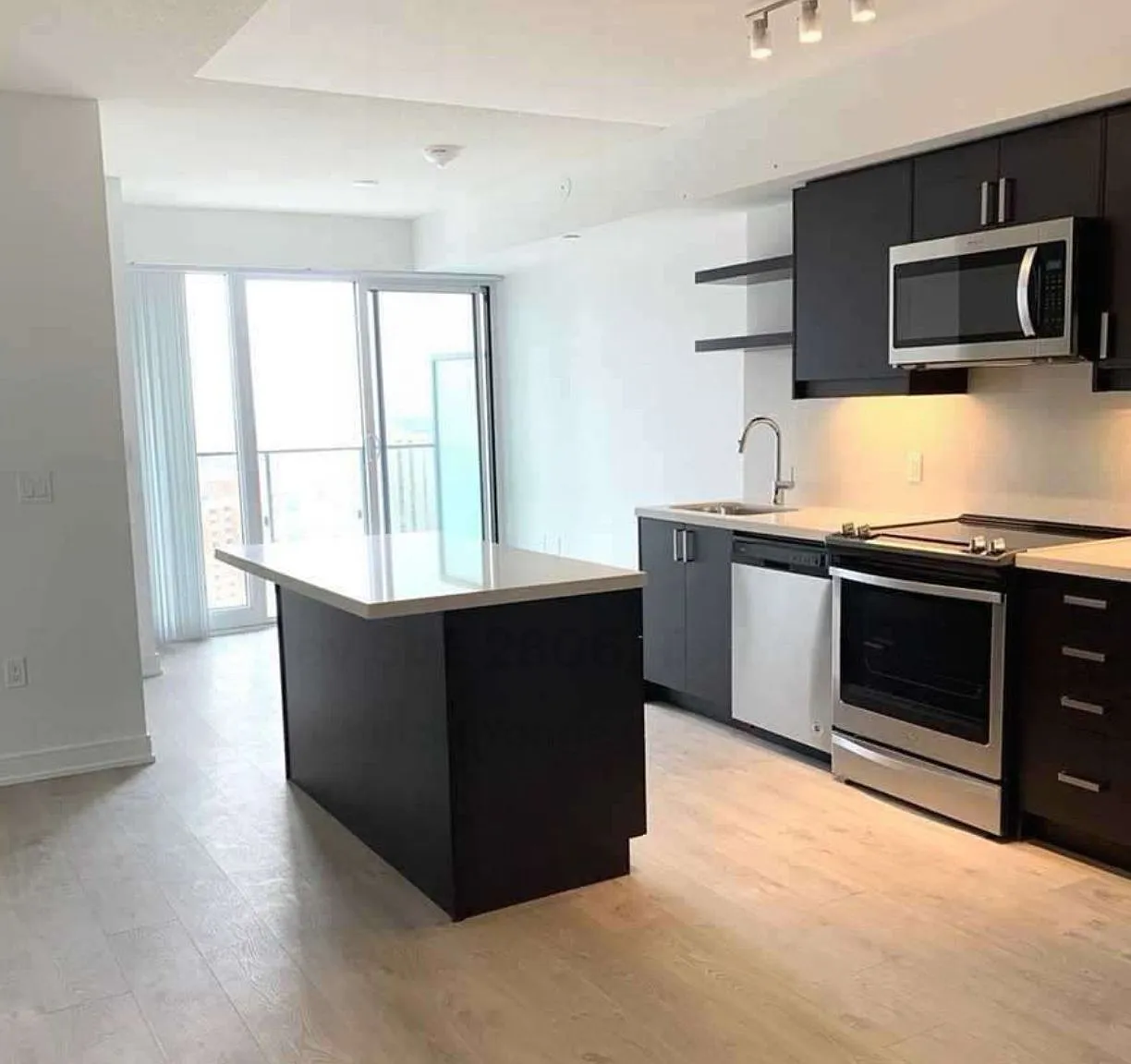 2 bed, $2,950 — Photo 3
