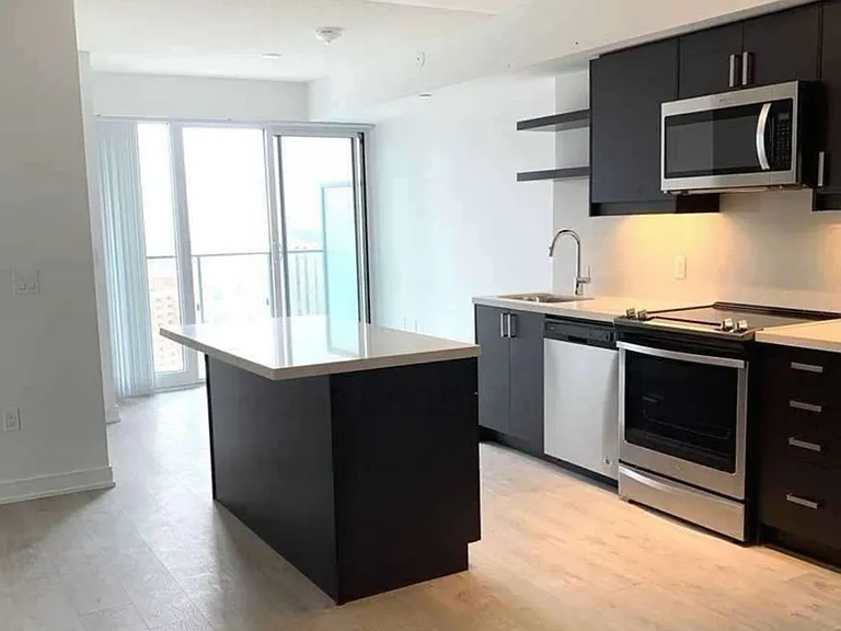50 Wellesley St E #2806 — Photo 3
