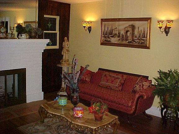 4th image of 2971 Waverly Ave