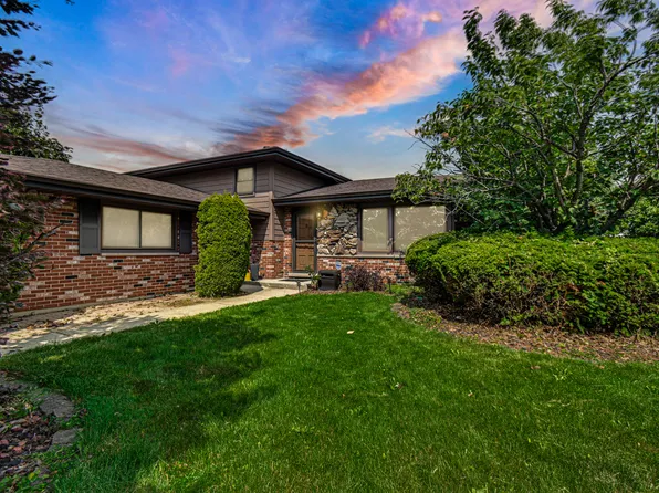 15601 Ridgeland Ave, Oak Forest, IL 60452