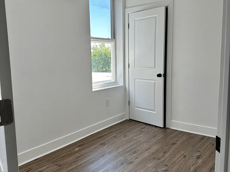 1240 W Allegheny Ave #4 — Photo 5