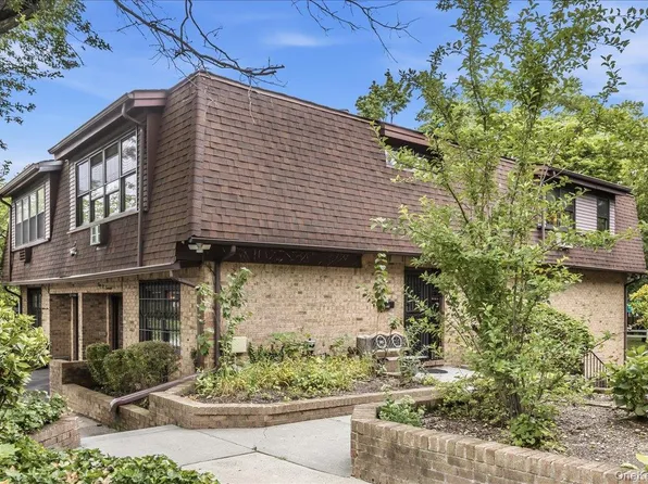 6117 231st Street #2, Oakland Gardens, NY 11364