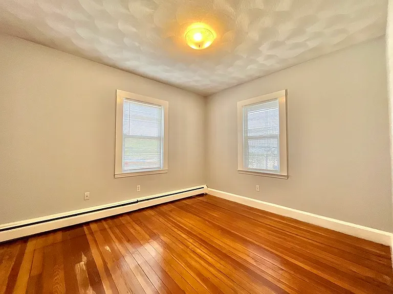 118-120 Paul Revere Rd #120 — Photo 11
