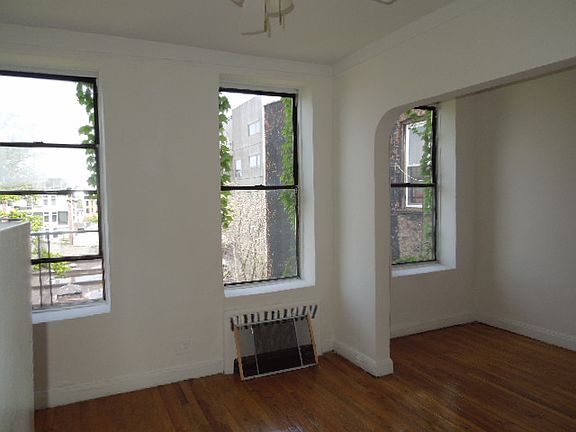 4th image of 469 Saint Johns Pl #4BB
