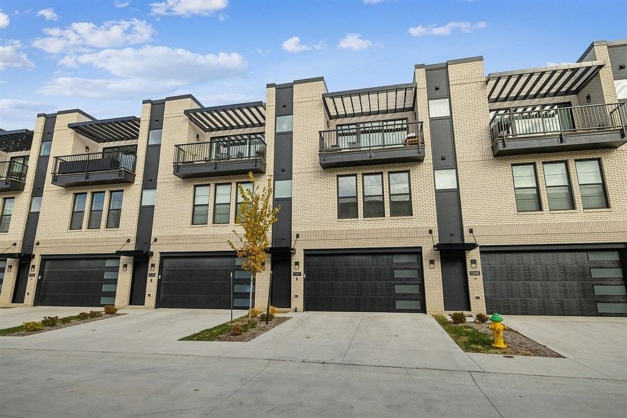 1347 Keosauqua Way, Des Moines, IA 50309 Zillow