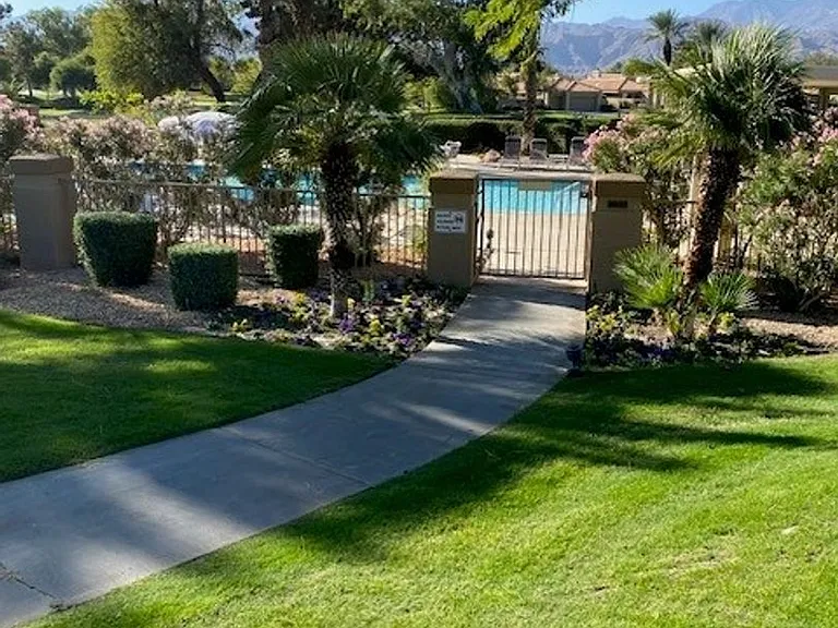 15 Pebble Beach Dr — Photo 15