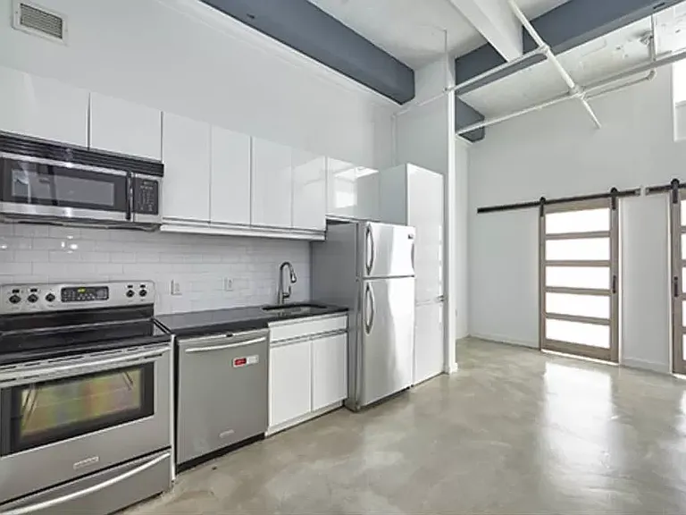 44 Berry St #3B — Photo 3