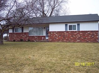 8901 Delwood Dr, Freeland, MI 48623