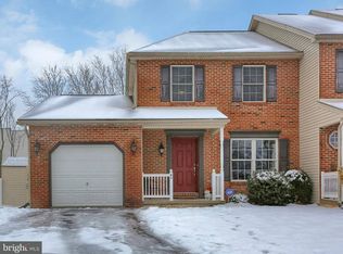 65 Warwick Cir, Mechanicsburg, PA 17050