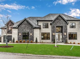 806 Chapel Hill Ct, Gibsonia, PA 15044