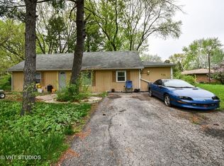 1048 Foran Ln, Aurora, IL 60506