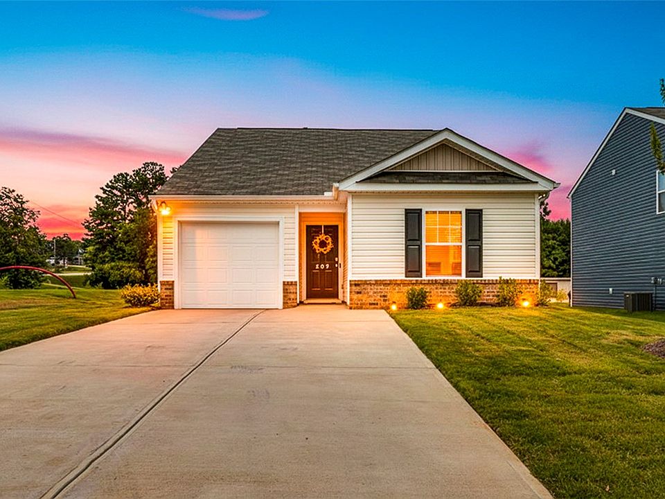 1st image of 509 Whitewater Rdg