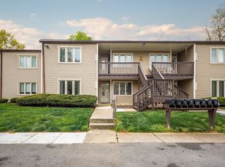 9326 Loch Lea Ln #A, Louisville, KY 40291