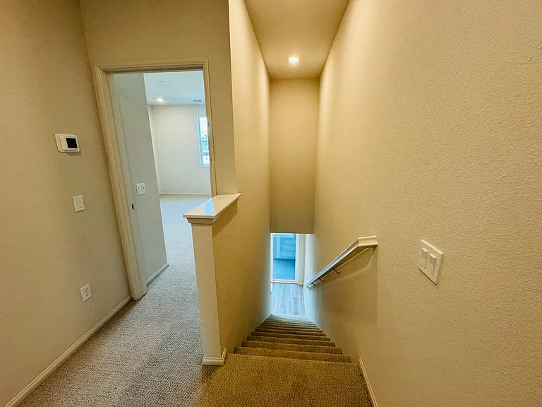 236 Lockhart Way — Photo 29
