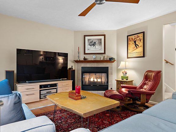 5th image of 3957 Sherwood Forest Dr