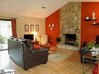 3rd image of 105 Ikes Ct