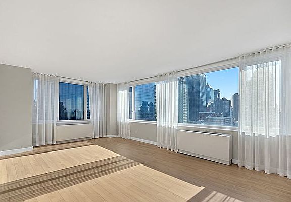 3rd image of 322 W 57th St APT 34S