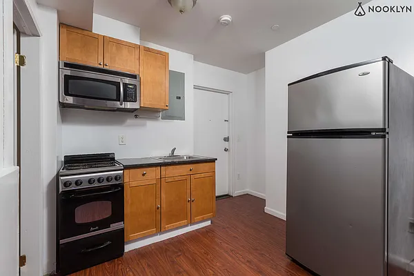 Rented by Nooklyn NYC LLC | media 1