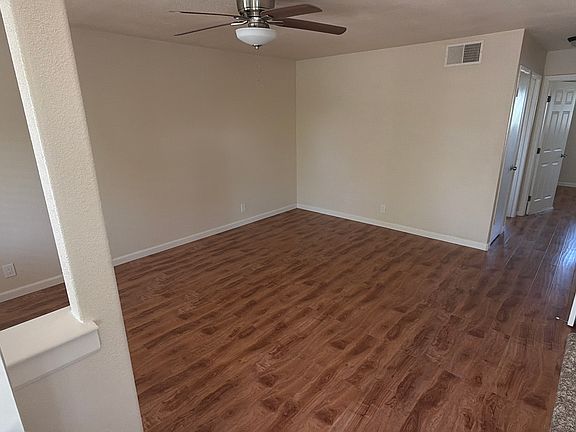 3rd image of 3501 Fairview Dr #1