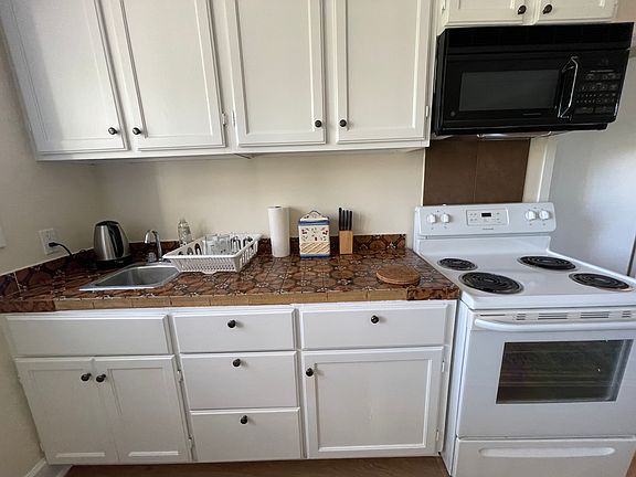 5th image of 495 Summit Springs Rd #A