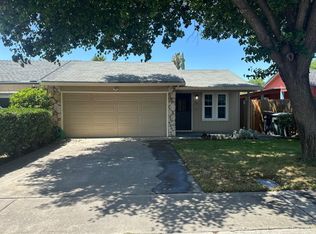 221 Sierra Madre Dr, Modesto, CA