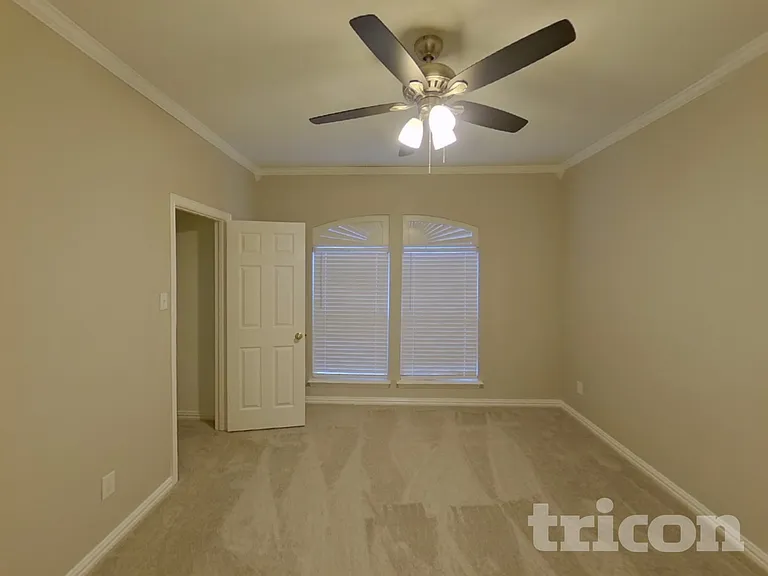 1980 Creekside Dr — Photo 15