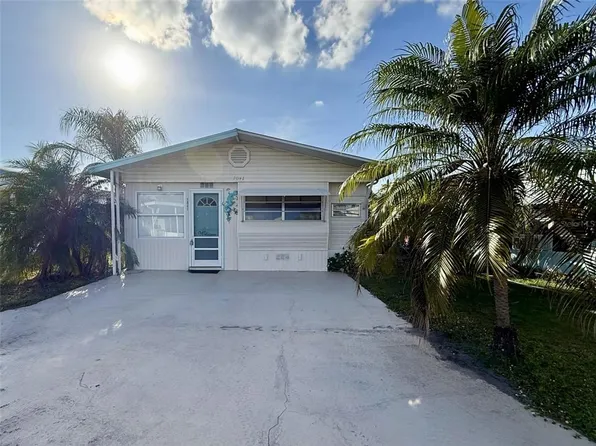 7041 Fairview Village Cir, Winter Haven, FL 33881