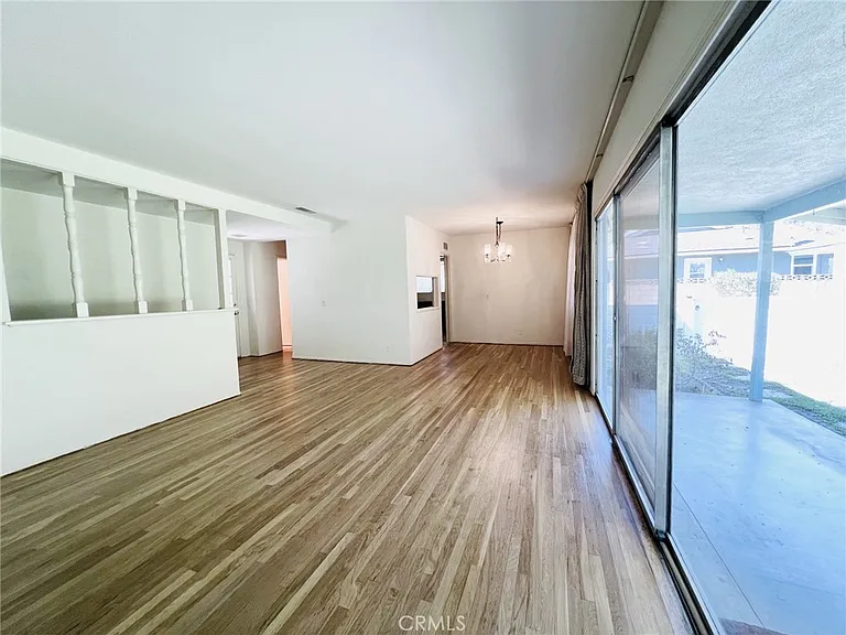 2408 S 8th Ave — Photo 7