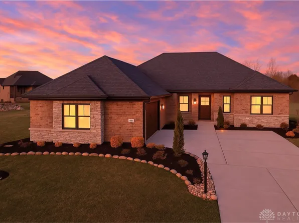 1951 Horseshoe Bnd, Dayton, OH 45458