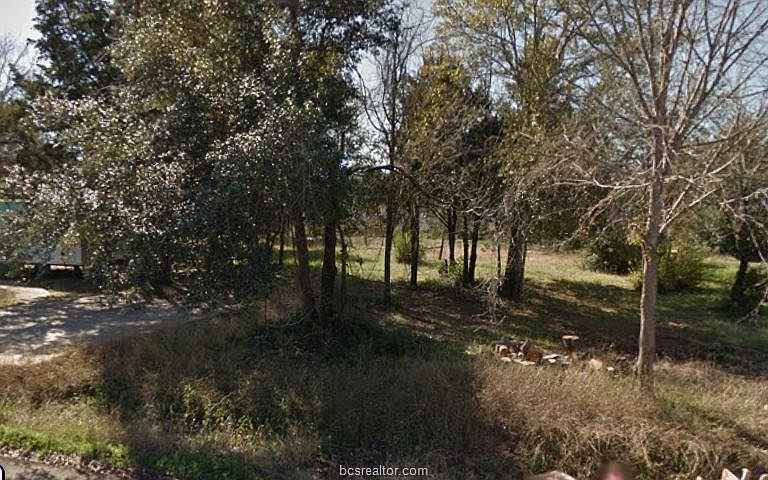 2nd image of 1708 Pin Oak St