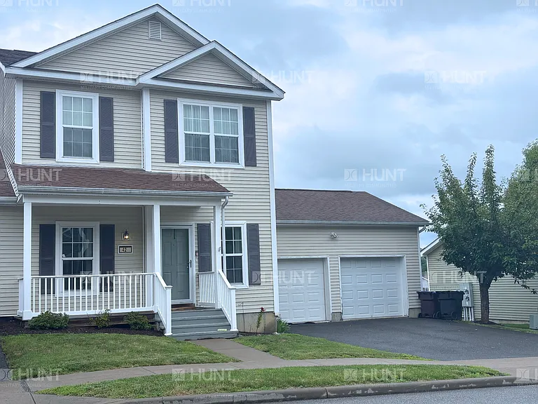 42 Barrett Dr — Photo 1