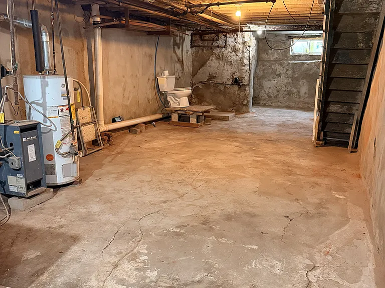 3126 Tasker St — Photo 18