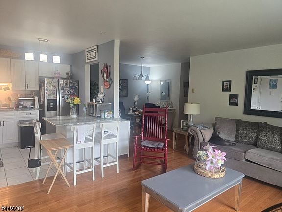 4th image of 412-432 Broadway BLDG 399 #5C