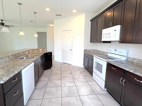 4th image of 1503 Angler Ave