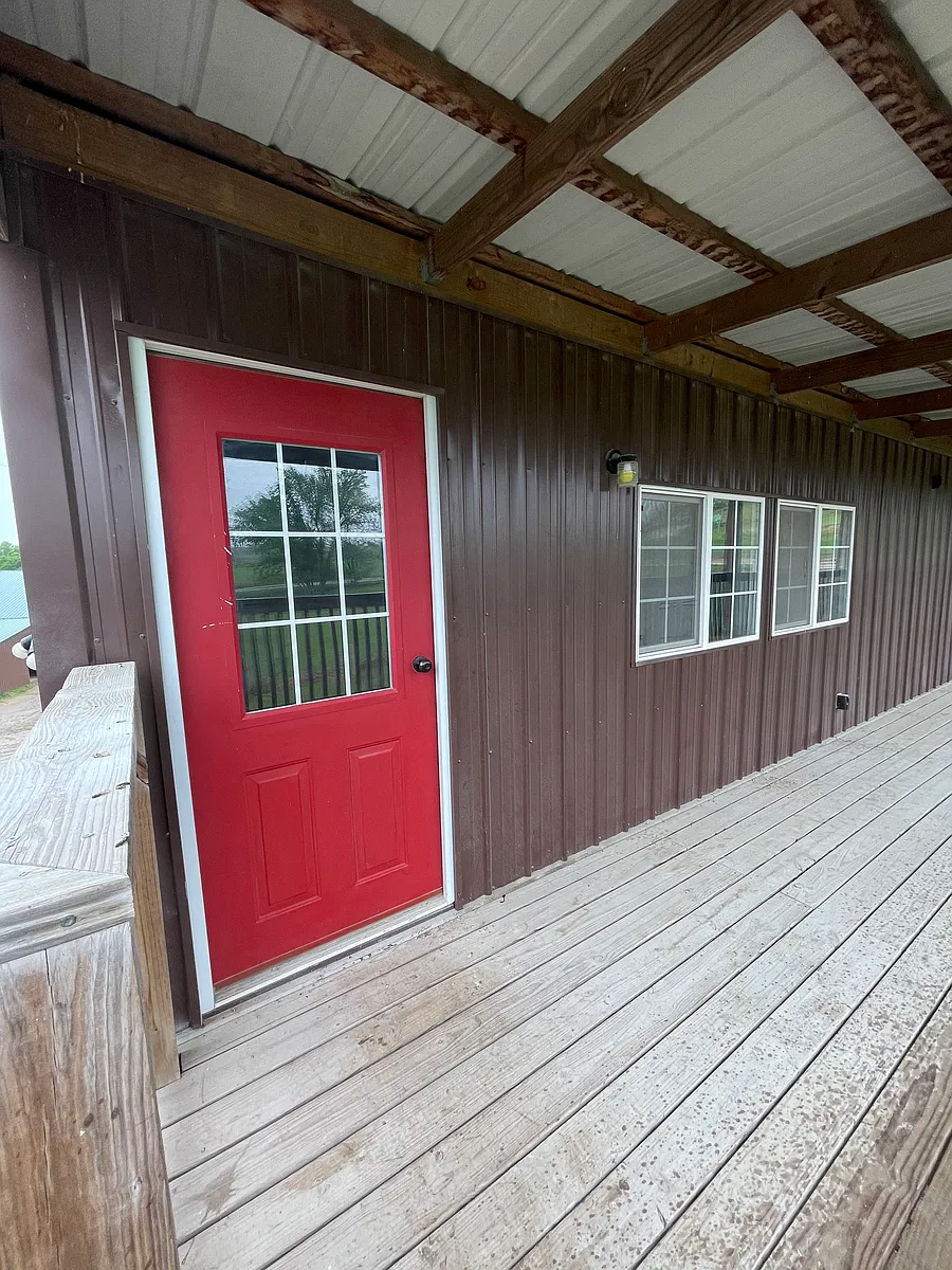 Photo 1 of 17 - 2U W Loft Executive Gated Rnch - Westmoreland, KS Primary Photo - 2U W Loft Executive Gated Rnch