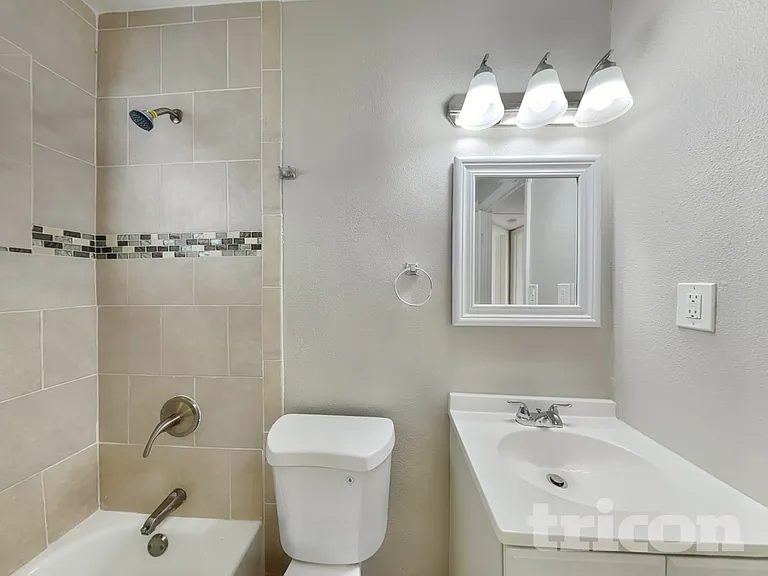 1707 W Hanlon St — Photo 11