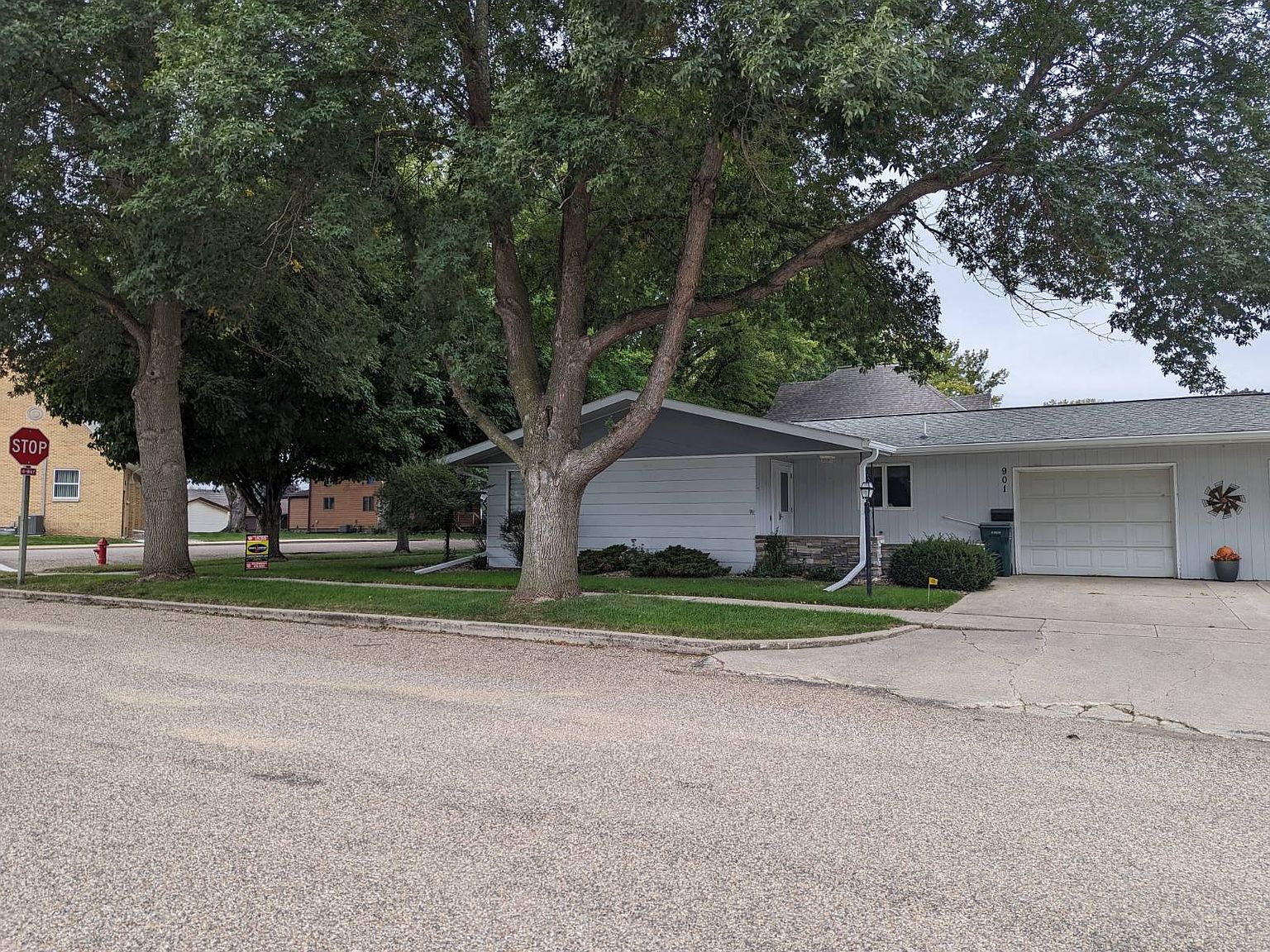 901 Lincoln St, Boyden, IA 51234 MLS 11239051 Zillow