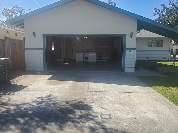 3rd image of 701 Henrietta Ave
