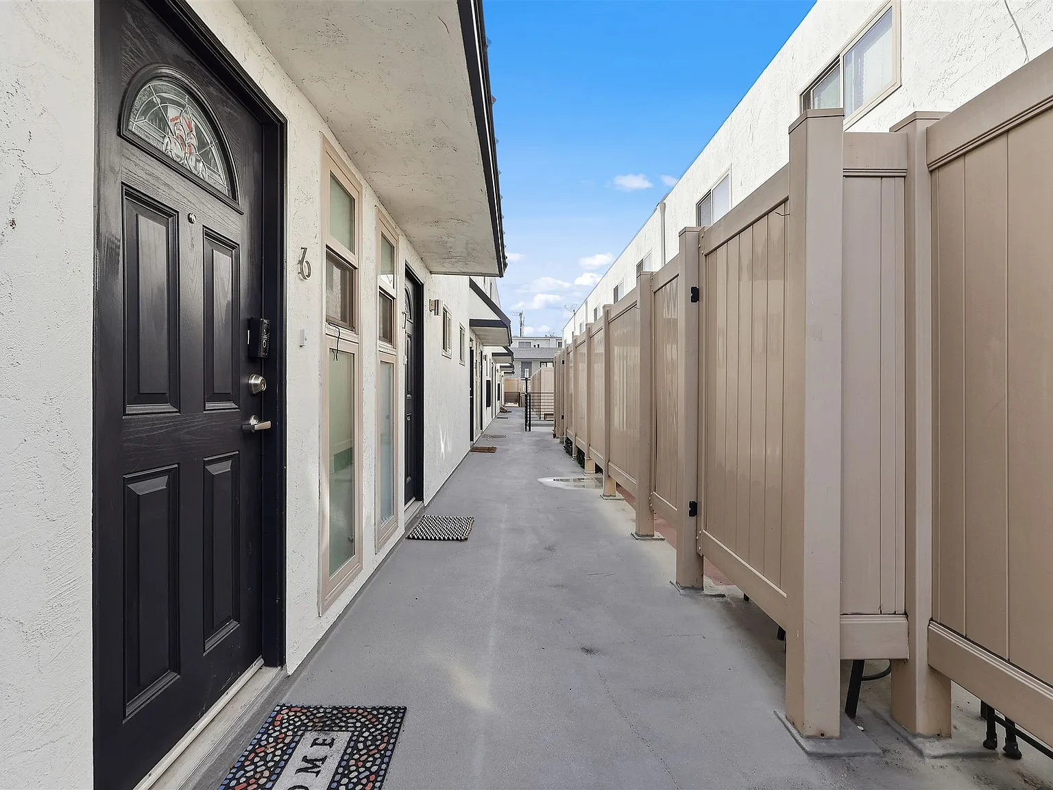 2106 Manhattan Beach Blvd — Photo 3