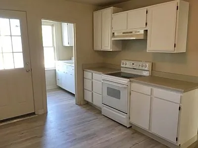 3 bed, $1,095 — Photo 3