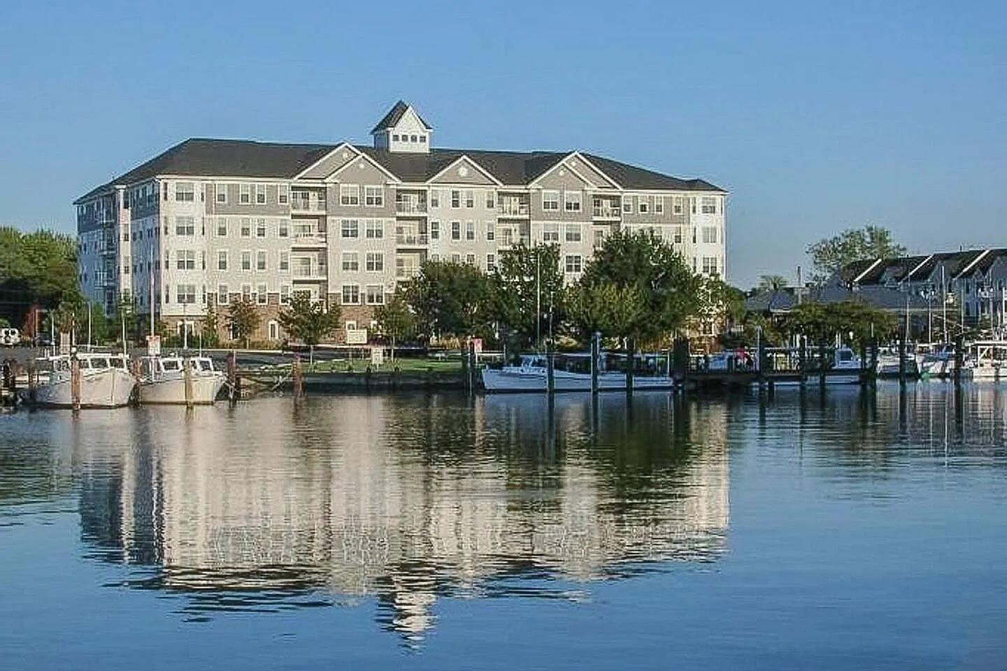 2 bed, $3,250 — Photo 4