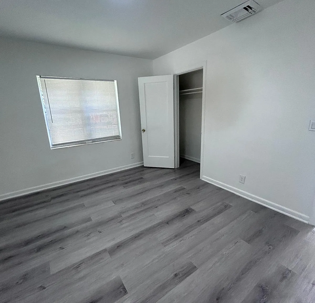 2 bed, 1187 sqft, $2,200 — Photo 1